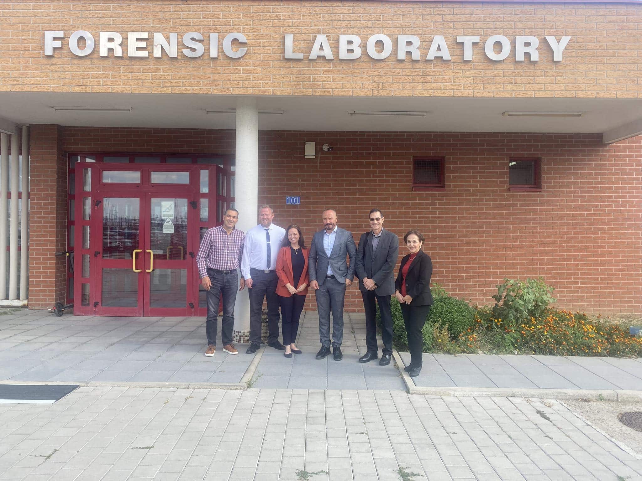THE KOSOVO FORENSIC AGENCY IS VISIT BY A DELEGATION OF DRUG EXPERTS FROM THE USA
